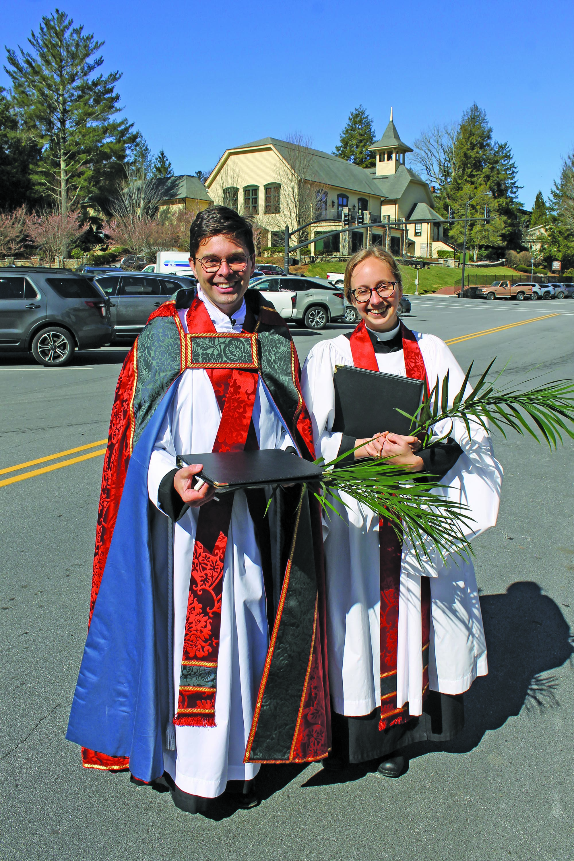 Photo by Christopher Lugo/Staff Reverends Bentley Manning and Kellan Day during the Palm Sunday service on Sunday. 